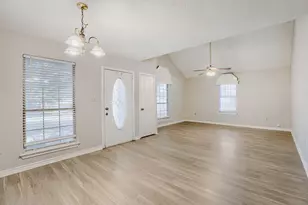 316 Peachtree Ln, Princeton, TX 75407 - Photo 2