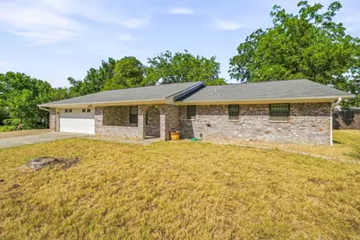 1007 Meadowlark Lane, Stephenville, TX 76401 - Photo 2