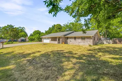 1007 Meadowlark Lane, Stephenville, TX 76401 - Photo 4