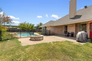 5344 Lynda Ct, North Richland Hills, TX 76180 - Photo 4