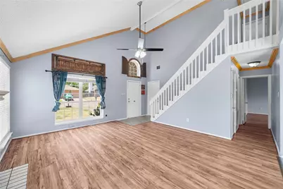 6315 Fairlane Drive, Arlington, TX 76001 - Photo 10