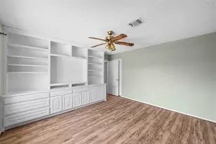 6315 Fairlane Dr, Arlington, TX 76001 - Photo 16
