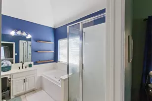 417 Valley View Ln, Krum, TX 76249 - Photo 18