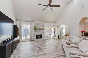 417 Valley View Ln, Krum, TX 76249 - Photo 6