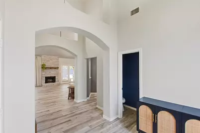 417 Valley View Lane, Krum, TX 76249 - Photo 4
