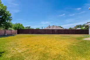 11701 Lampwick Ln, Frisco, TX 75035 - Photo 34