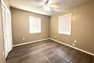 506 Walnut St, Collinsville, TX 76233 - Photo 10