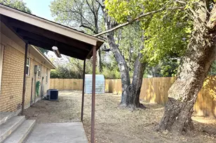 506 Walnut St, Collinsville, TX 76233 - Photo 14