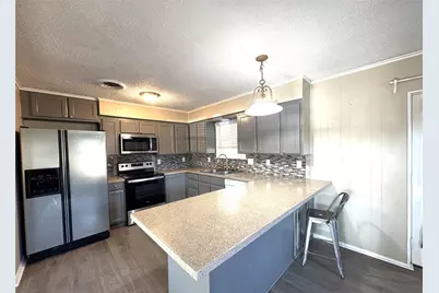 506 Walnut Street, Collinsville, TX 76233 - Photo 2