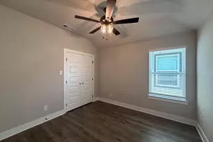 933 Cooksey Ct, Grandview, TX 76050 - Photo 18