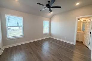 933 Cooksey Ct, Grandview, TX 76050 - Photo 14