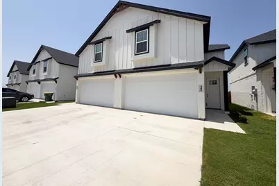 933 Cooksey Court #B, Grandview, TX 76050 - Photo 1