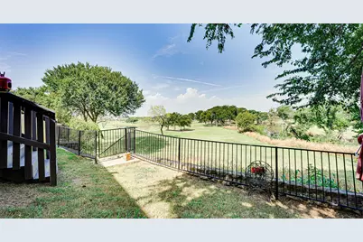 3925 Silver Meadow Lane, Grand Prairie, TX 75052 - Photo 22