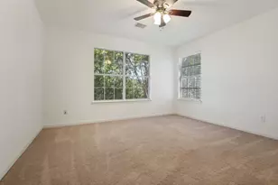 3925 Silver Meadow Ln, Grand Prairie, TX 75052 - Photo 20