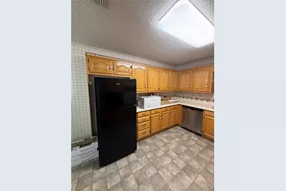 567 W College Street, Stephenville, TX 76401 - Photo 4