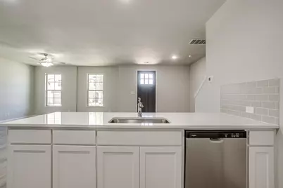 6916 Houndstooth Place, Arlington, TX 76001 - Photo 18