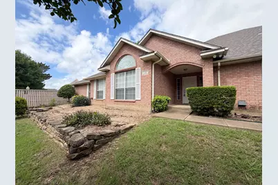 18 Country Club Place #19, Waxahachie, TX 75165 - Photo 2