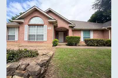 18 Country Club Place #19, Waxahachie, TX 75165 - Photo 1