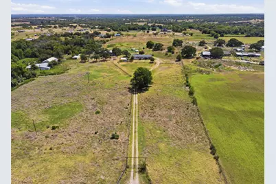 937 County Road 4790, Boyd, TX 76023 - Photo 4