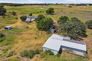 937 Co Rd 4790, Boyd, TX 76023 - Photo 38