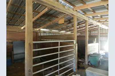 937 County Road 4790, Boyd, TX 76023 - Photo 32