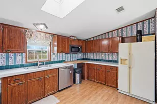 937 Co Rd 4790, Boyd, TX 76023 - Photo 14