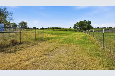 937 County Road 4790, Boyd, TX 76023 - Photo 28