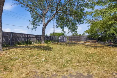 3156 Abbey Road, Carrollton, TX 75007 - Photo 20