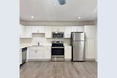5010 San Jacinto Street #205, Dallas, TX 75206 - Photo 4