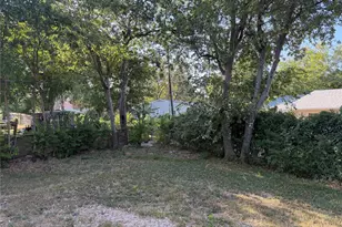 628 Cedar Dr, Garland, TX 75040 - Photo 10