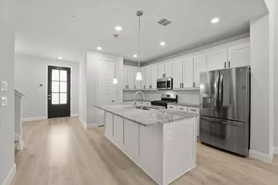 1045 Thomas Place, Carrollton, TX 75006 - Photo 4