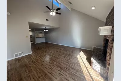 109 Wilshire Drive, Euless, TX 76040 - Photo 6