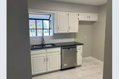 109 Wilshire Drive, Euless, TX 76040 - Photo 14