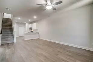6912 Houndstooth Pl, Arlington, TX 76001 - Photo 8