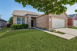4629 Indian Rock Dr, Fort Worth, TX 76244 - Photo 2