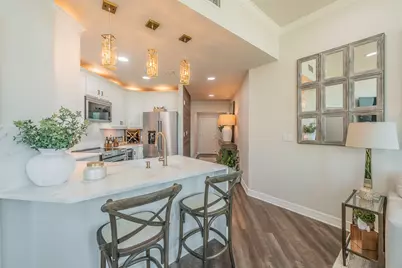 500 Throckmorton Street #1406, Fort Worth, TX 76102 - Photo 6