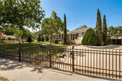 705 Reverchon Drive, Dallas, TX 75211 - Photo 22