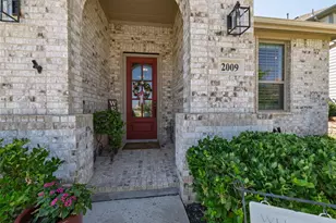 2009 Prairie Holly Ln, Fort Worth, TX 76008 - Photo 2
