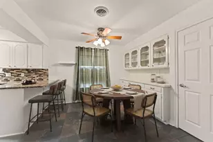 1807 Holm Oak St, Arlington, TX 76012 - Photo 14