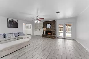1807 Holm Oak St, Arlington, TX 76012 - Photo 8