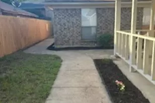 2805 Woodmont Trail, Fort Worth, TX 76133 - Photo 2