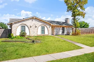 3215 Rockne Ln, Mesquite, TX 75150 - Photo 2