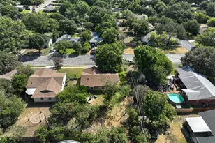 2012 Mountainview Dr, Waco, TX 76710 - Photo 32