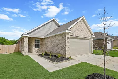 1600 Romans Road, Ennis, TX 75119 - Photo 1