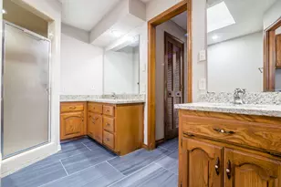 500 Cross Bend Ct, Irving, TX 75061 - Photo 30