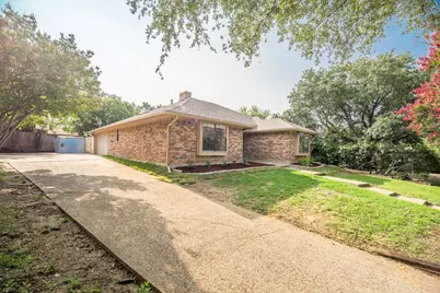 500 Cross Bend Court, Irving, TX 75061 - Photo 2
