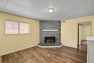 125 Allencrest Drive, White Settlement, TX 76108 - Photo 2