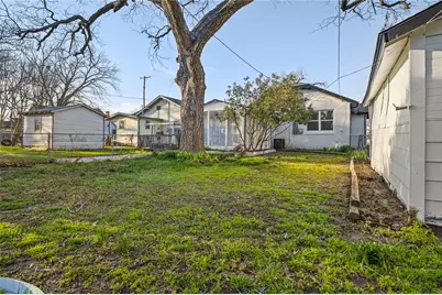 820 W College Street, Sherman, TX 75092 - Photo 30