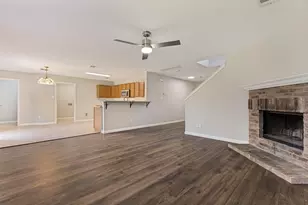 1004 Triple Crown Dr, Fort Worth, TX 76179 - Photo 12