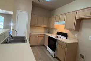 1824 McNeely St, Lancaster, TX 75134 - Photo 2